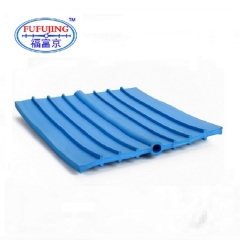This kind of PVC waterstop is used in concrete internal expansion joint to prevent liquid leakage.