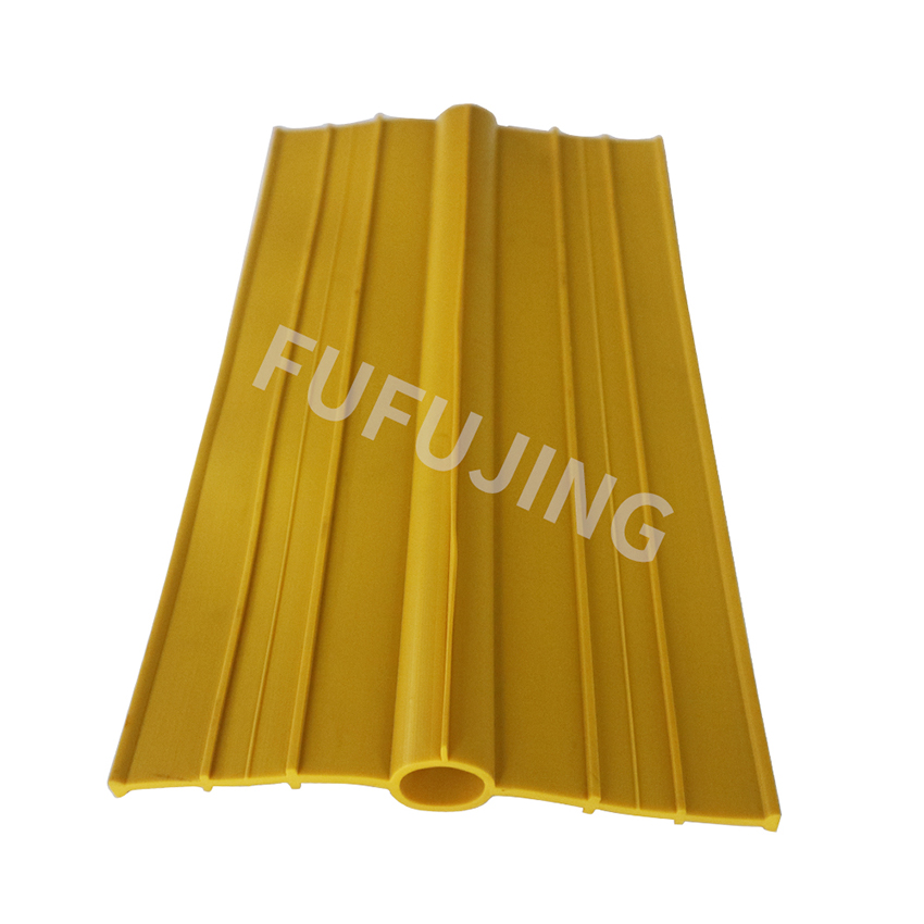 Why is PVC water stop more resistant to chemical corrosion than rubber?