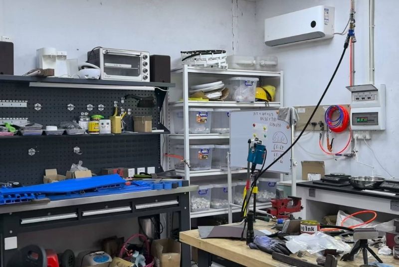 Precision Extrusion Dies Mold Workshop